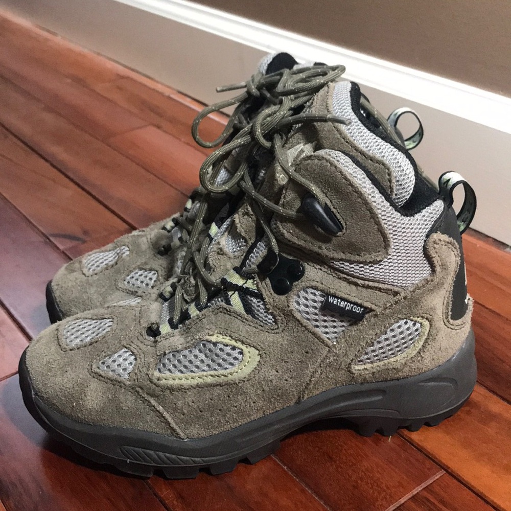 Vasque youth size 1 hiking boots shoes